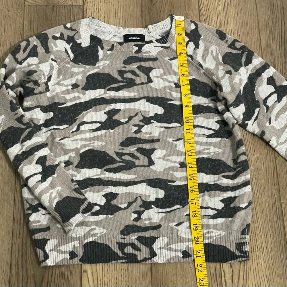 Monrow camo crewneck